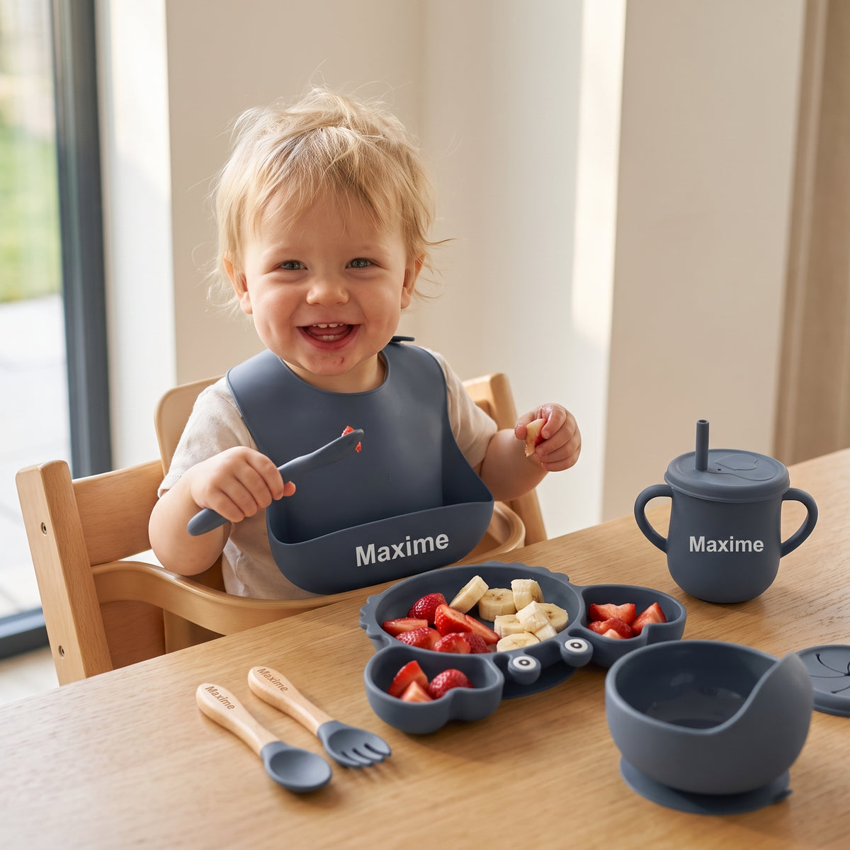 Coffret repas bébé personnalisé — Set 8 pièces en silicone noir