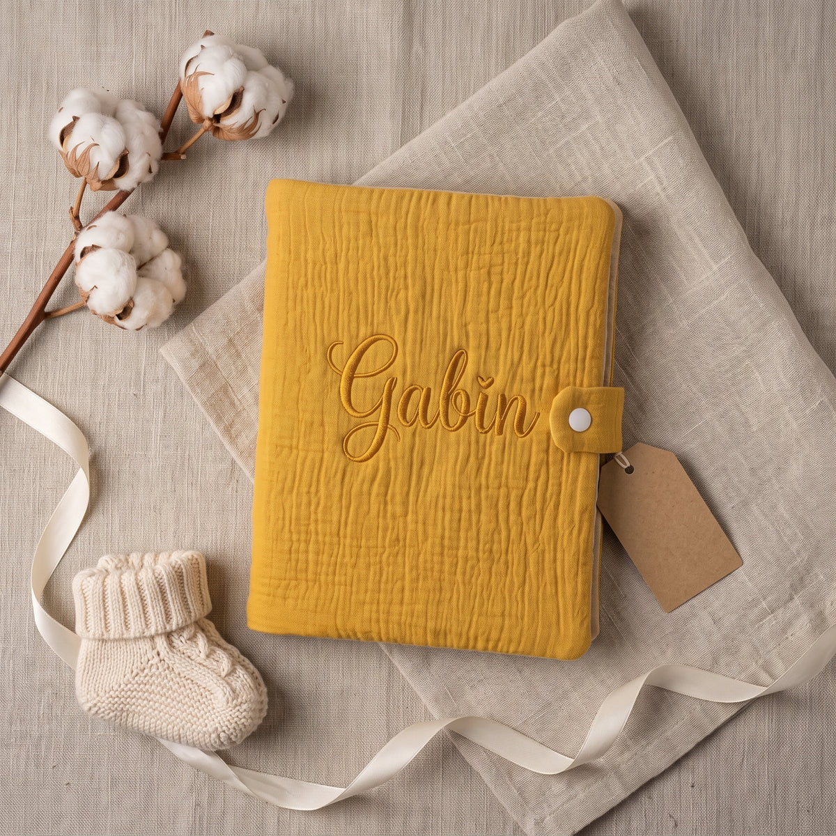 Protège Carnet de Santé Personnalisé jaune